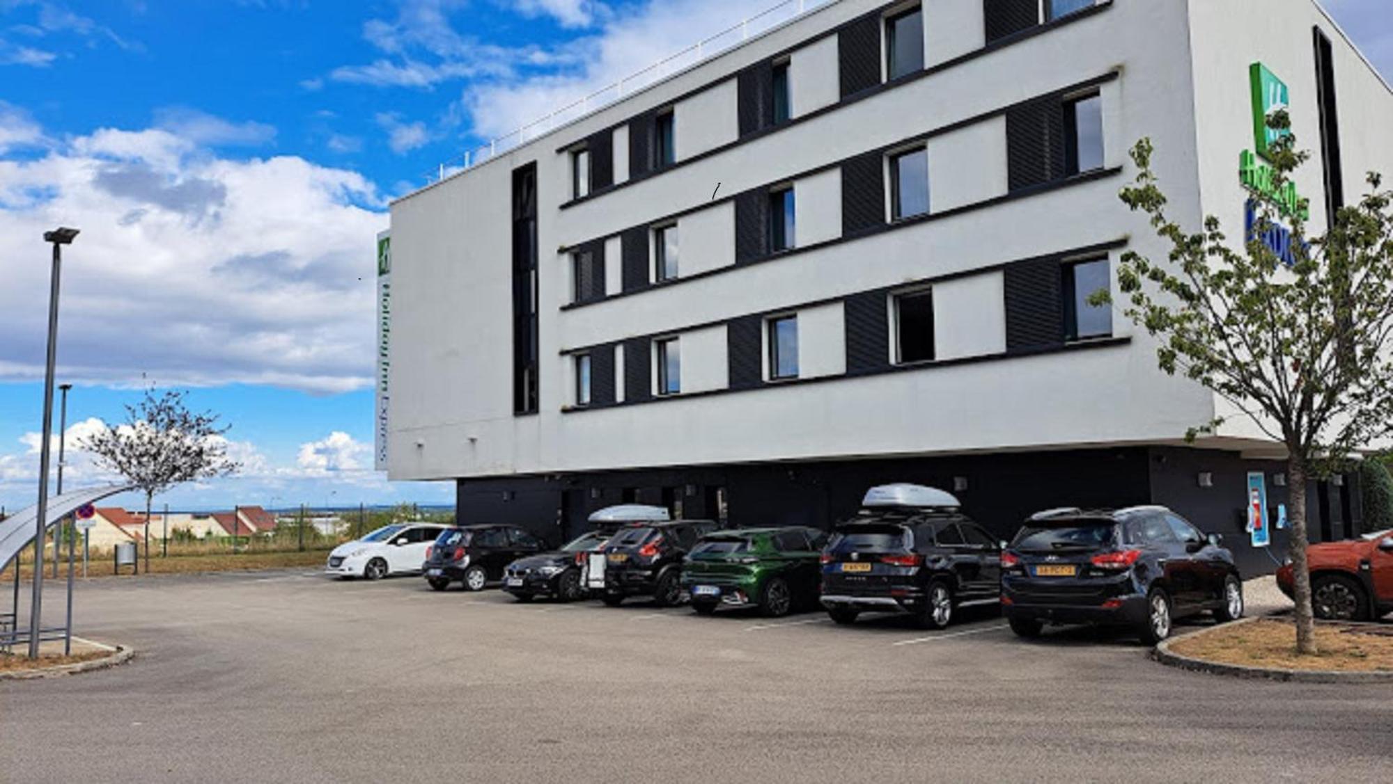 Holiday Inn Express Dijon, An Ihg Hotel Saint-Apollinaire  Exterior photo